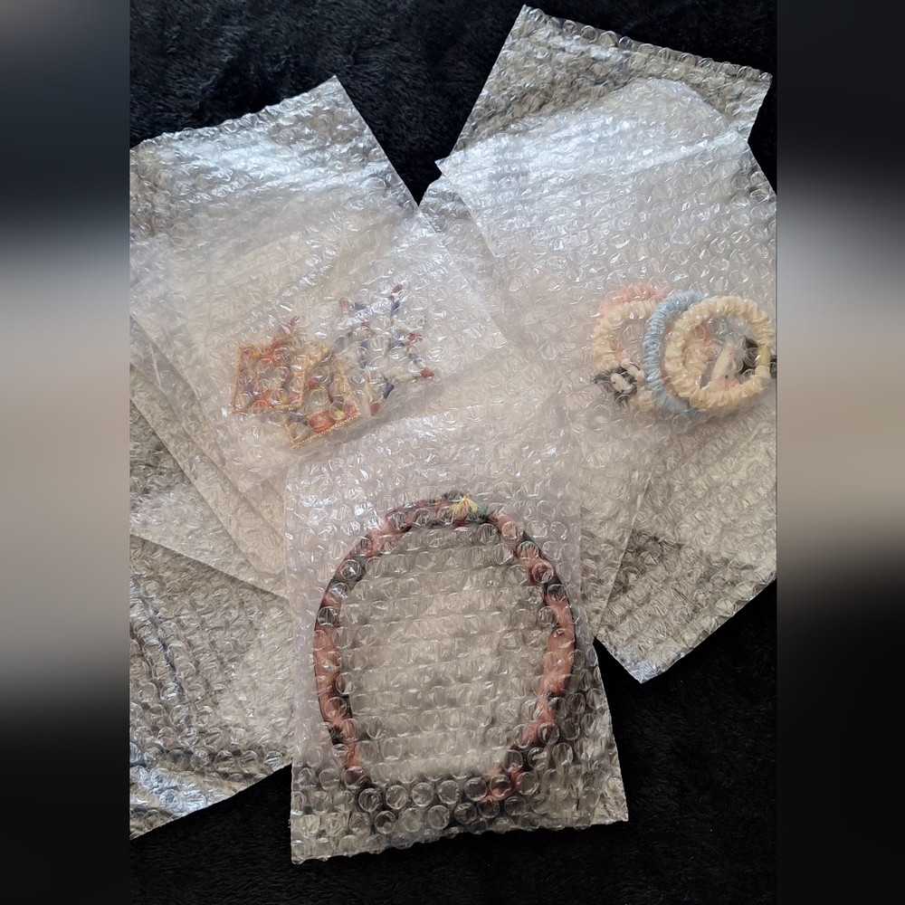 15ct. 8x10 Transparent Bubble Bags ✨️PRICE FIRM✨️ - Picture 3 of 6